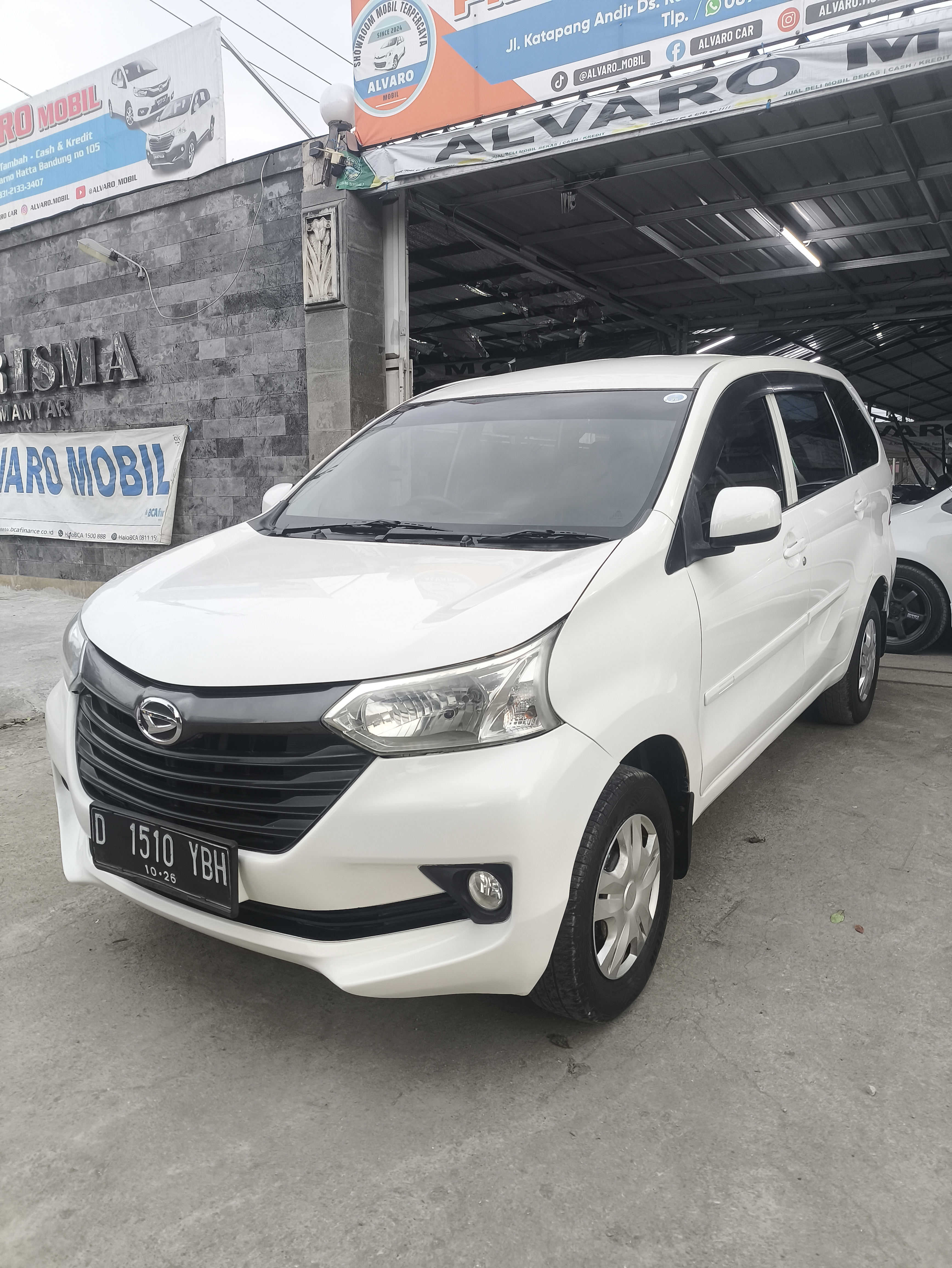 DAIHATSU XENIA X BARONG  MANUAL