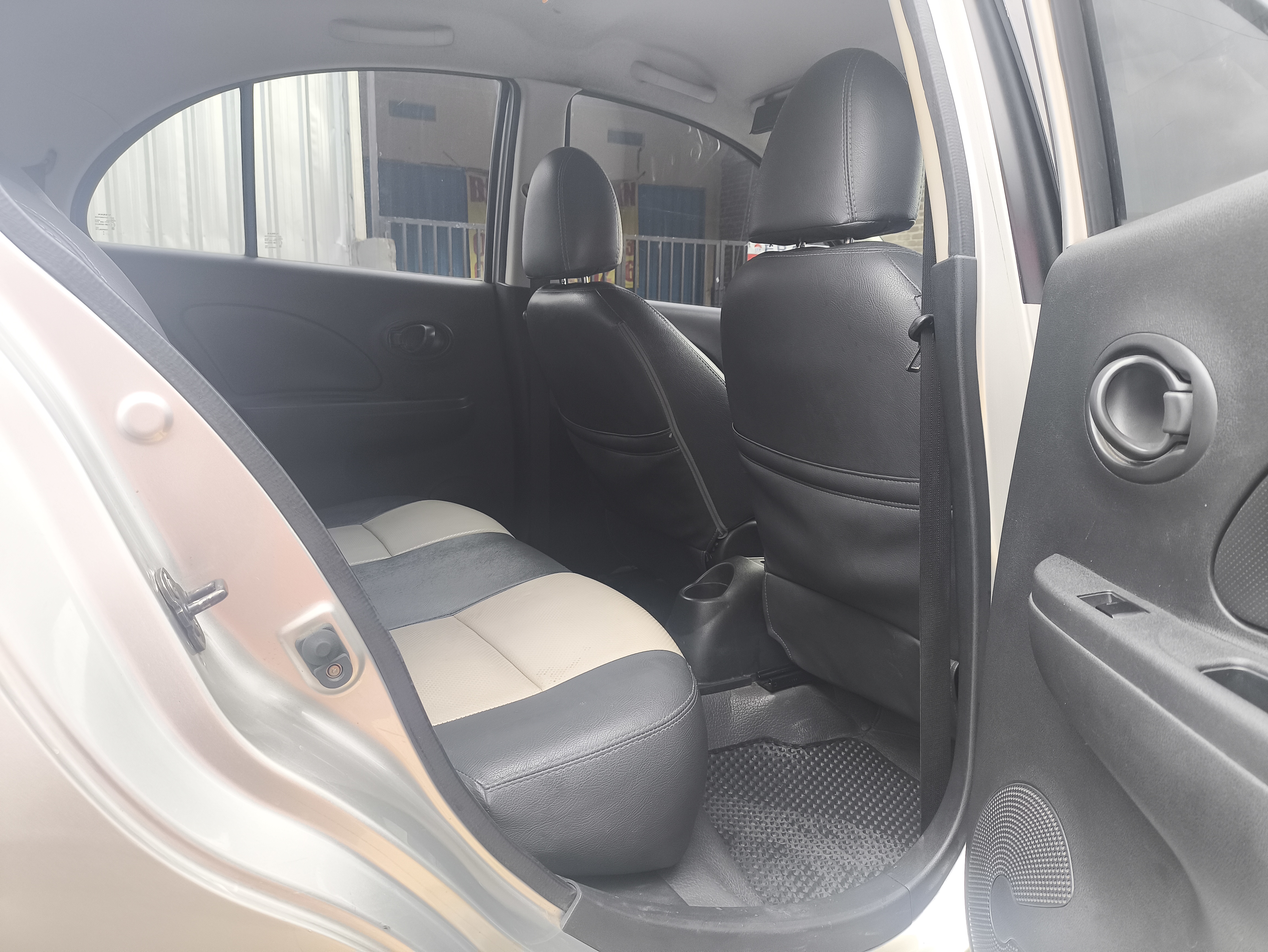 Galeri Mobil